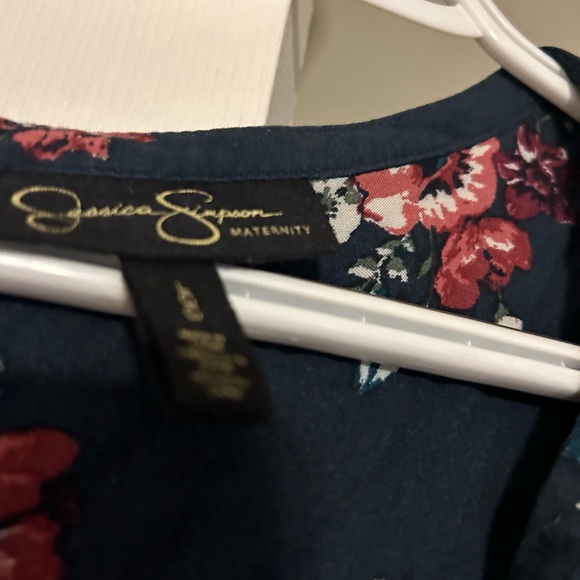 Jessica Simpson large mathernity top - Picture 5 of 5